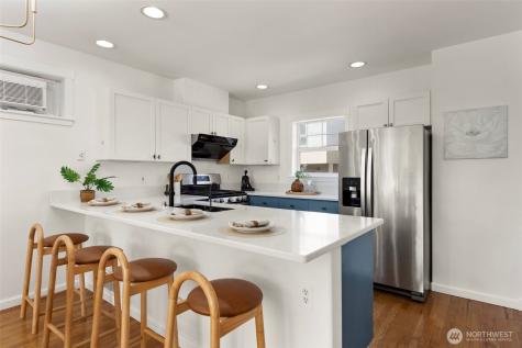 3425 21st Avenue W Seattle WA 98199