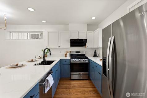 3425 21st Avenue W Seattle WA 98199