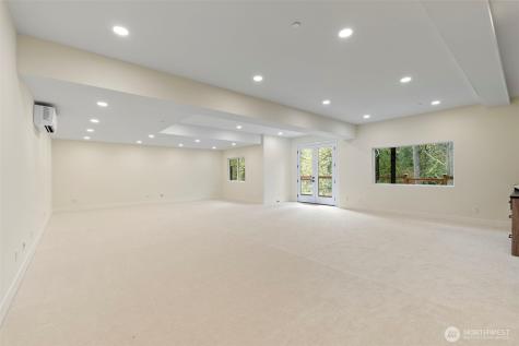 24257 SE 26th Place Sammamish WA 98075