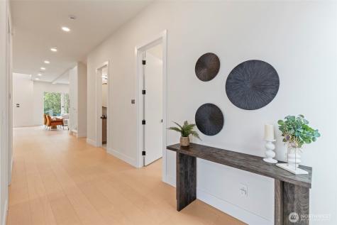 24257 SE 26th Place Sammamish WA 98075