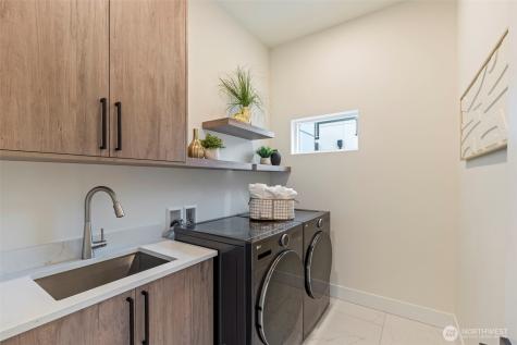 24257 SE 26th Place Sammamish WA 98075