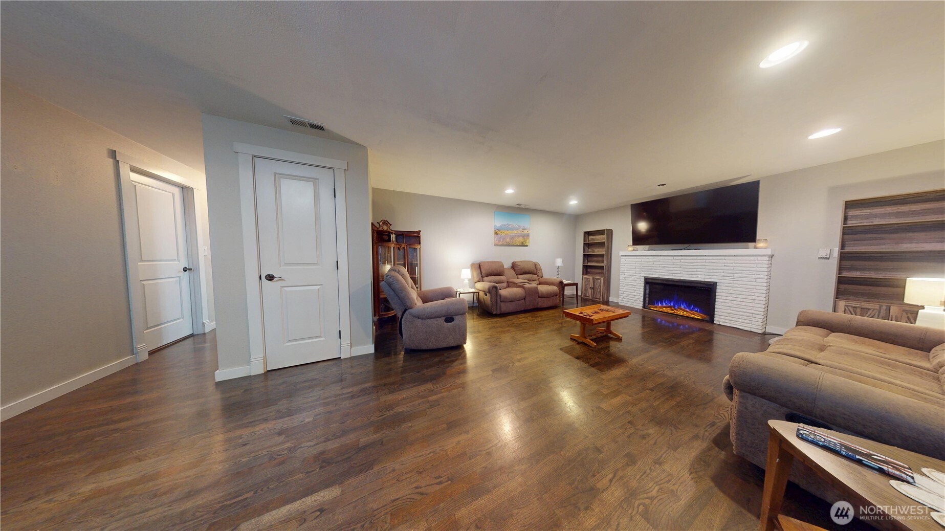 341 E Island Lake Drive Shelton WA 98584
