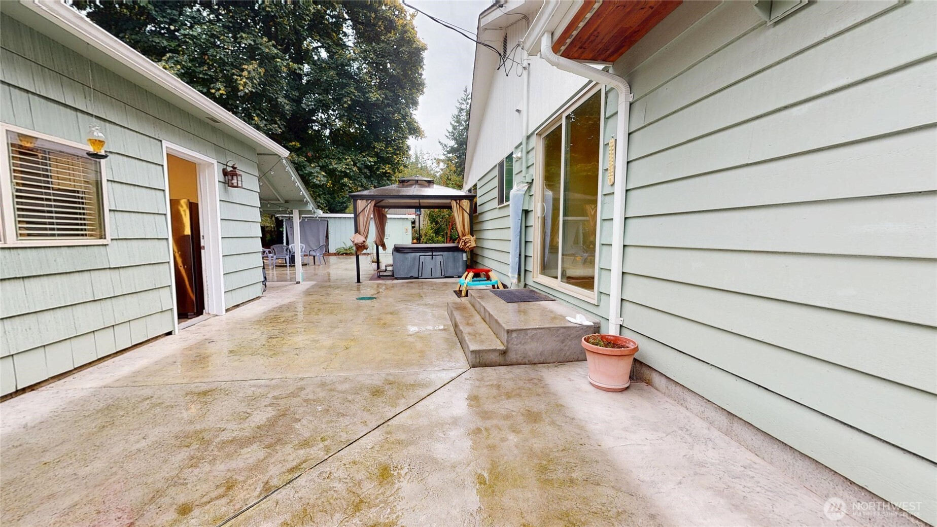 341 E Island Lake Drive Shelton WA 98584