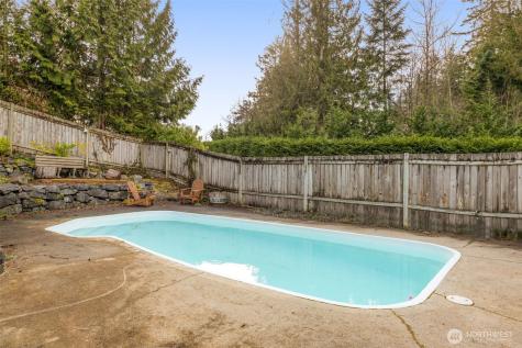 1904 135th Street E Tacoma WA 98445