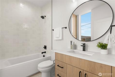 953 N 35th Street Seattle WA 98103