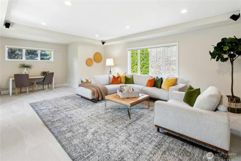 2070 277th Avenue SE Sammamish WA 98075