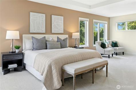 2070 277th Avenue SE Sammamish WA 98075