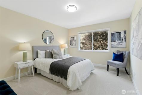 2070 277th Avenue SE Sammamish WA 98075