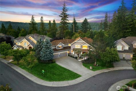 2070 277th Avenue SE Sammamish WA 98075