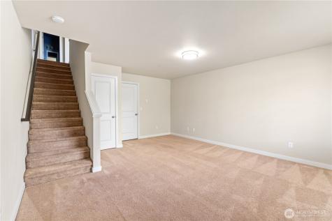 17410 118th Avenue Court E Puyallup WA 98374