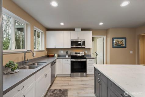 140 Highland Drive Port Ludlow WA 98365