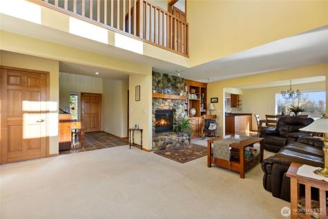 1013 Mallard Lane Camano Island WA 98282