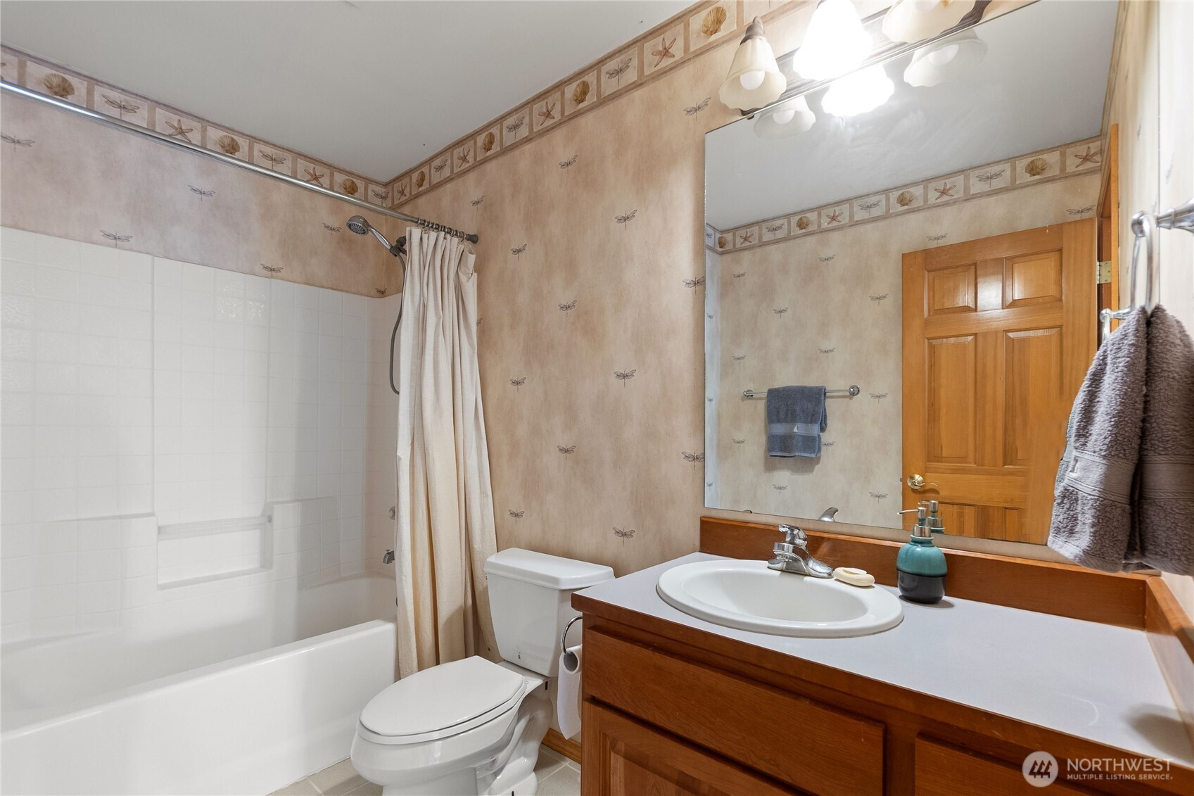 1013 Mallard Lane Camano Island WA 98282
