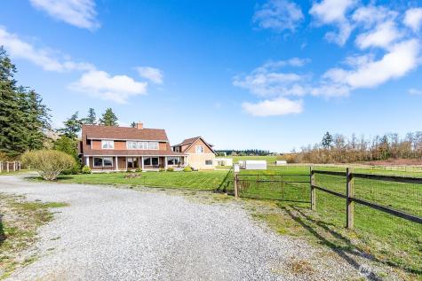 1013 Mallard Lane Camano Island WA 98282