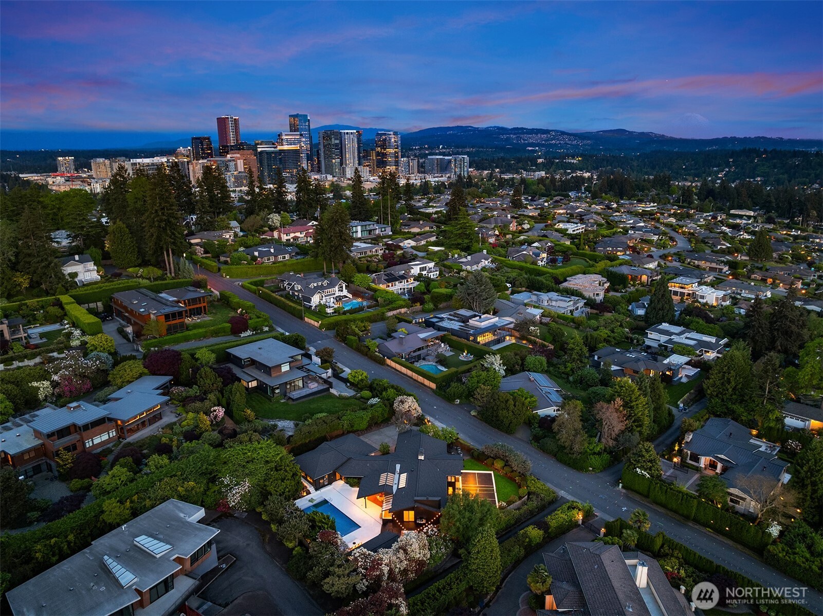 9242 NE 14th Street Clyde Hill WA 98004