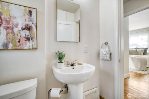 7920 28th Avenue SW Seattle WA 98126