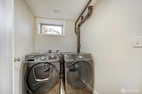 7920 28th Avenue SW Seattle WA 98126