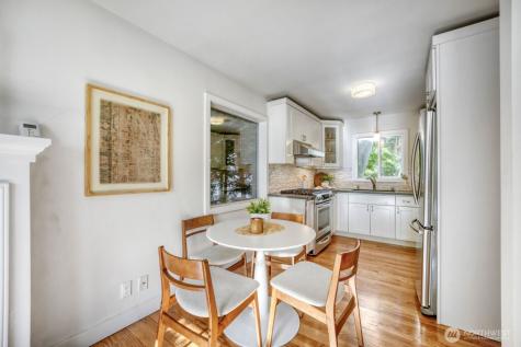 7920 28th Avenue SW Seattle WA 98126
