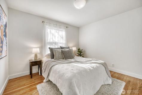 7920 28th Avenue SW Seattle WA 98126
