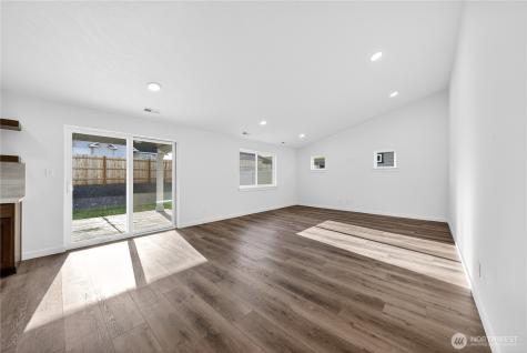 108 N Saratoga Way Moses Lake WA 98837