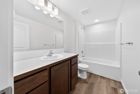 108 N Saratoga Way Moses Lake WA 98837