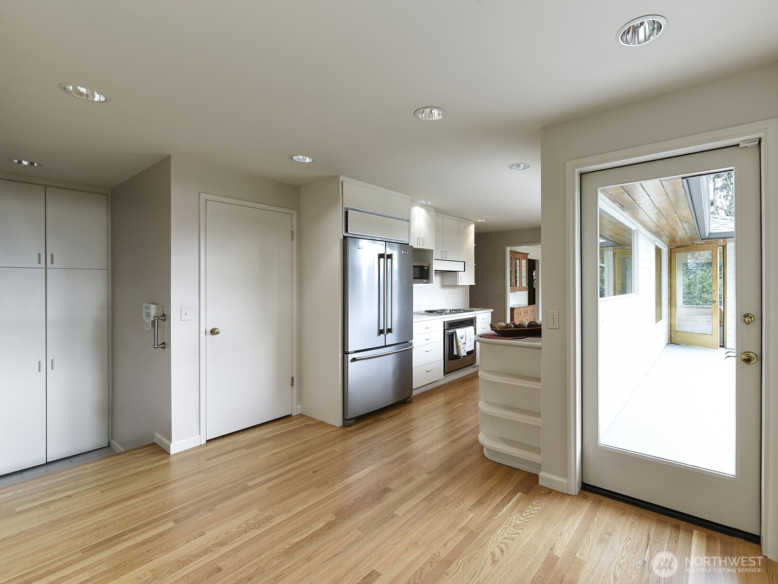 17020 16th Avenue SW Normandy Park WA 98166