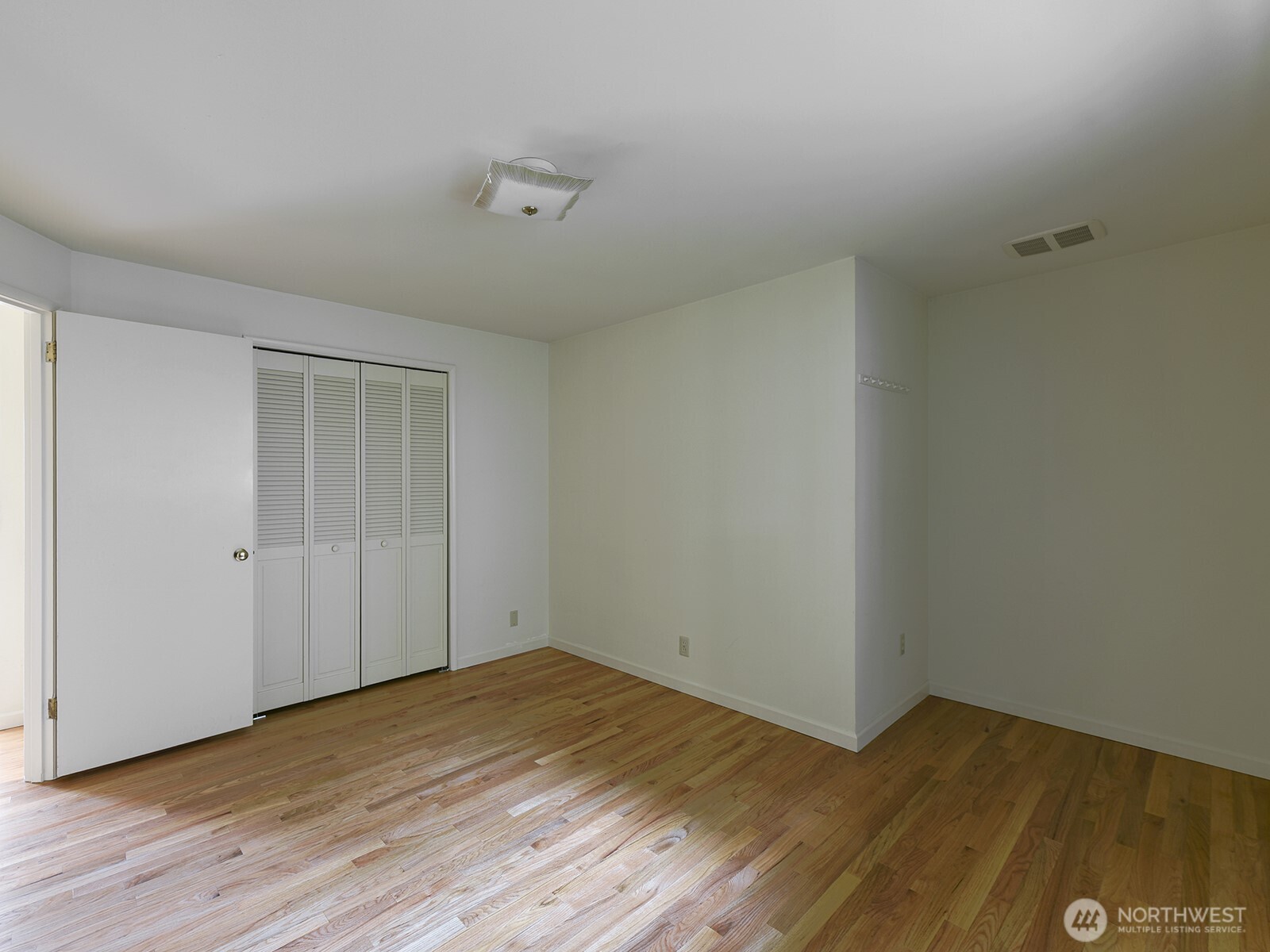 17020 16th Avenue SW Normandy Park WA 98166