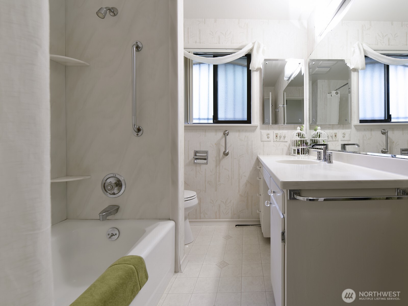 17020 16th Avenue SW Normandy Park WA 98166