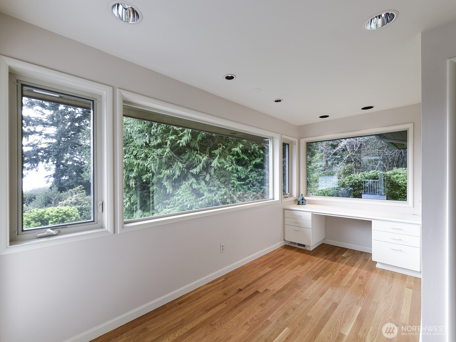 17020 16th Avenue SW Normandy Park WA 98166