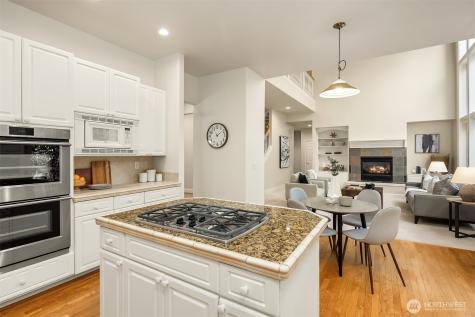 4936 163rd Place SE Bellevue WA 98006