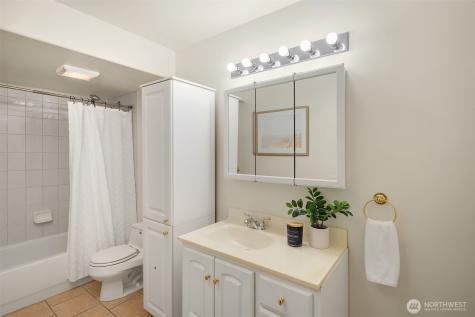 4936 163rd Place SE Bellevue WA 98006