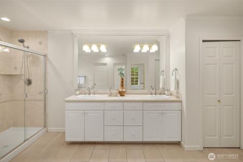 4936 163rd Place SE Bellevue WA 98006