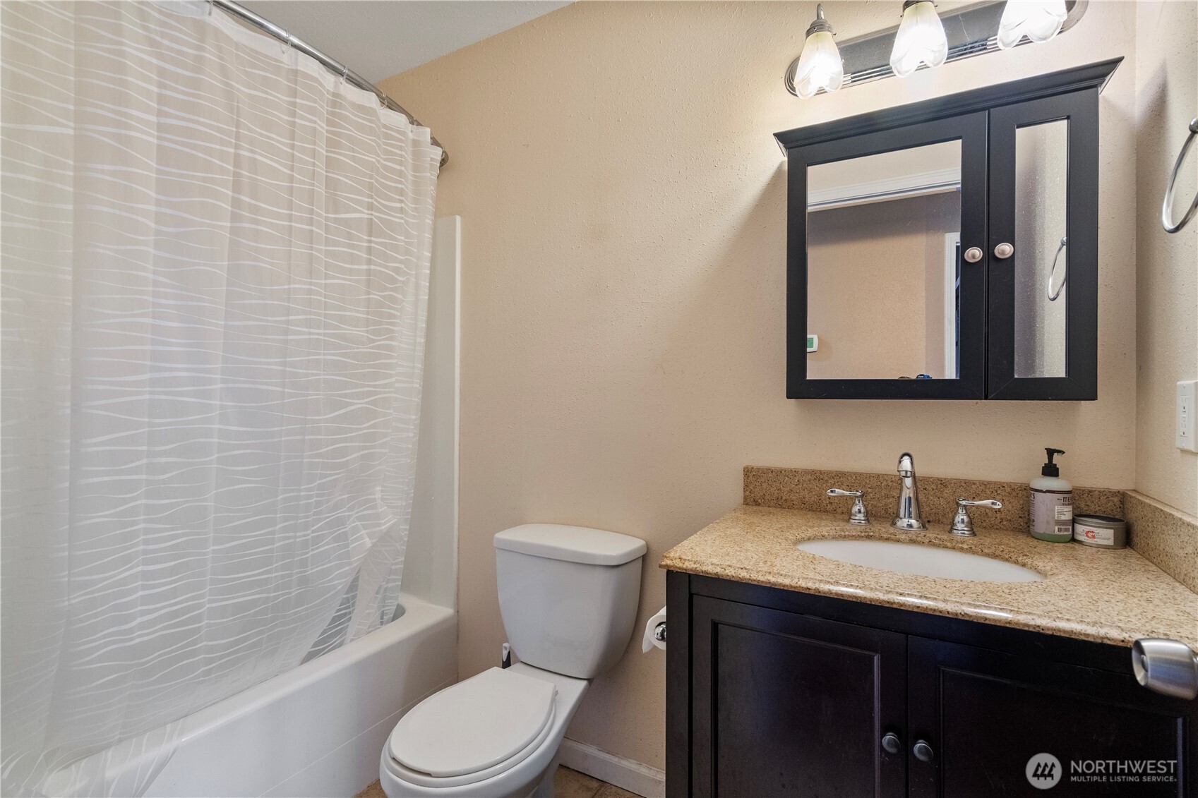 928 W Cherry Street Centralia WA 98531