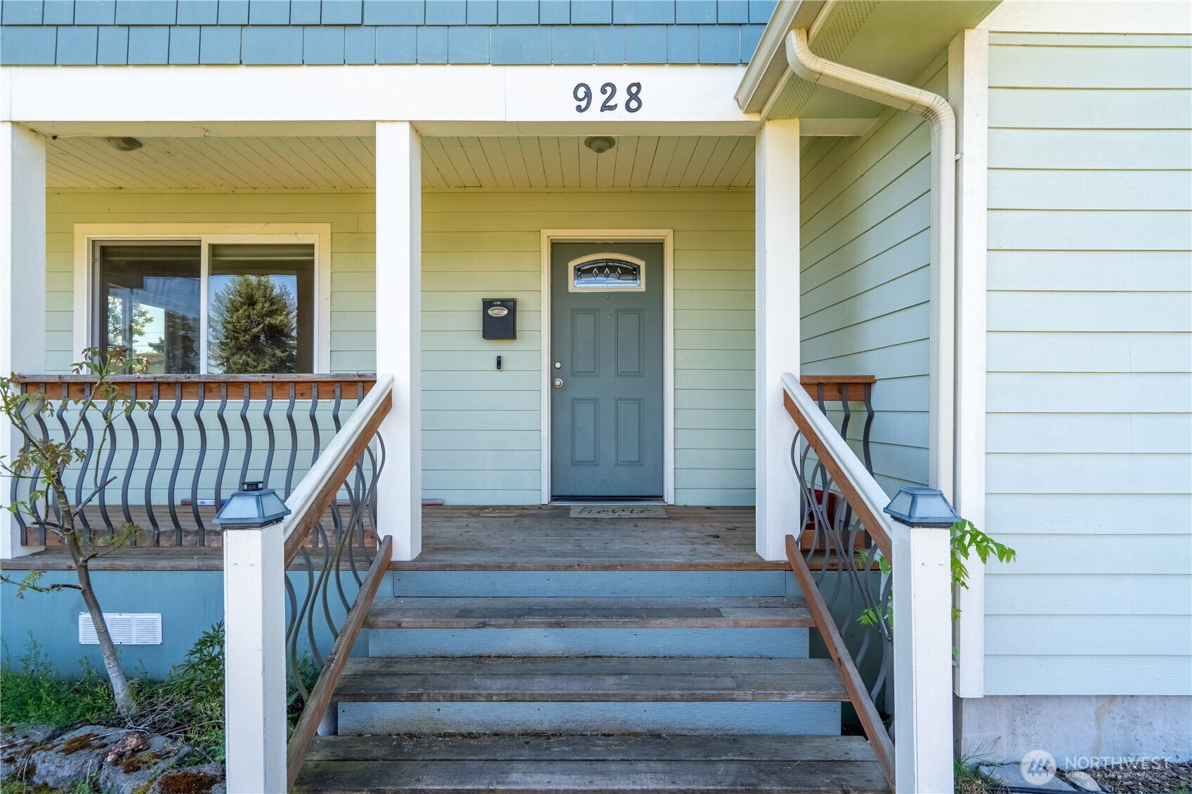 928 W Cherry Street Centralia WA 98531