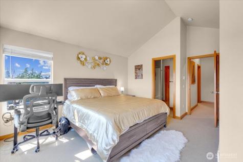 1719 SW Henderson Street Seattle WA 98106