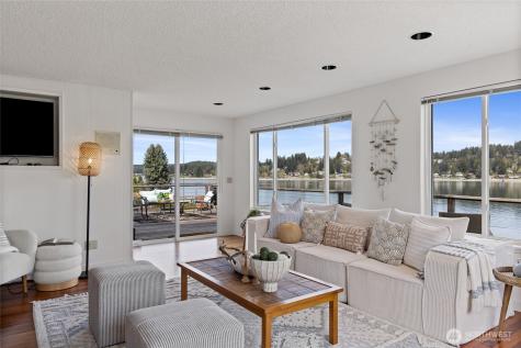 209 Bella Bella Drive Fox Island WA 98333