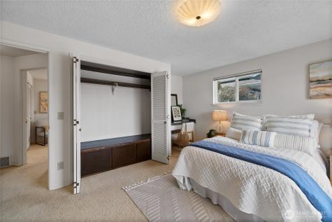 209 Bella Bella Drive Fox Island WA 98333