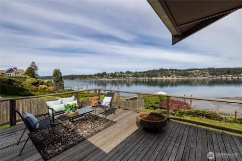 209 Bella Bella Drive Fox Island WA 98333