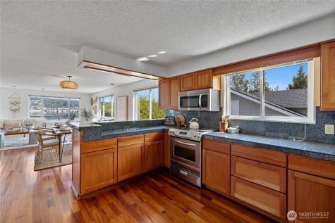209 Bella Bella Drive Fox Island WA 98333