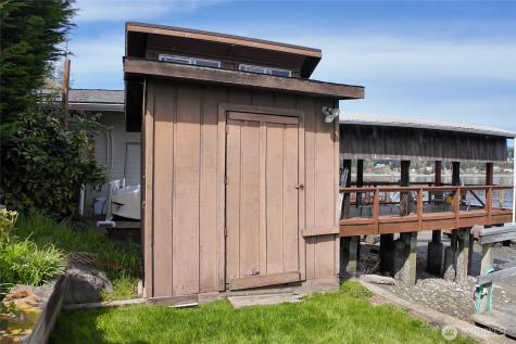 209 Bella Bella Drive Fox Island WA 98333