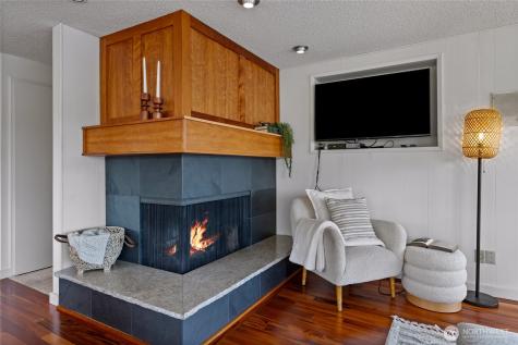 209 Bella Bella Drive Fox Island WA 98333