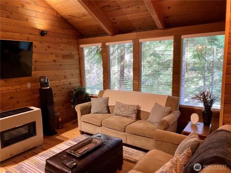 16726 Mountain Side Drive E Greenwater WA 98022