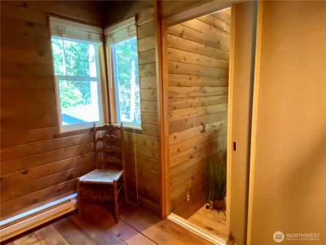 16726 Mountain Side Drive E Greenwater WA 98022
