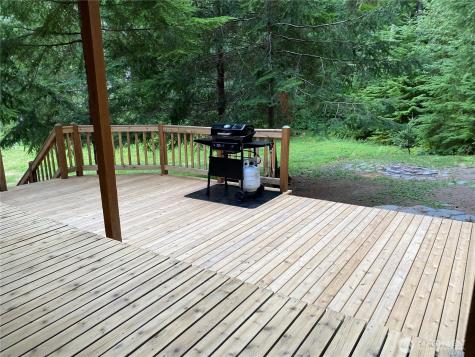 16726 Mountain Side Drive E Greenwater WA 98022