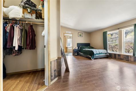 1673 Highway 7 Oroville WA 98844
