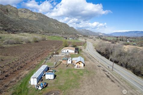1673 Highway 7 Oroville WA 98844