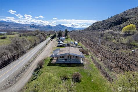 1673 Highway 7 Oroville WA 98844