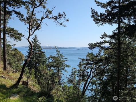 7537 Holiday Boulevard Guemes Island WA 98221