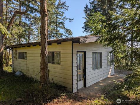 7537 Holiday Boulevard Guemes Island WA 98221