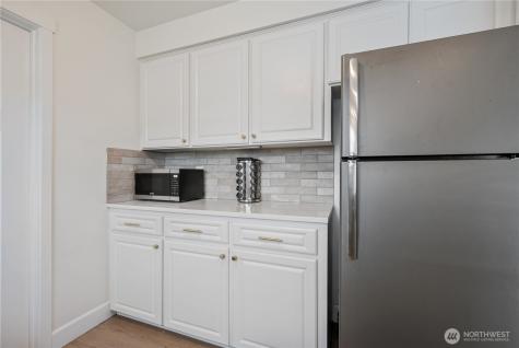 106 Monterey Drive Kelso WA 98626